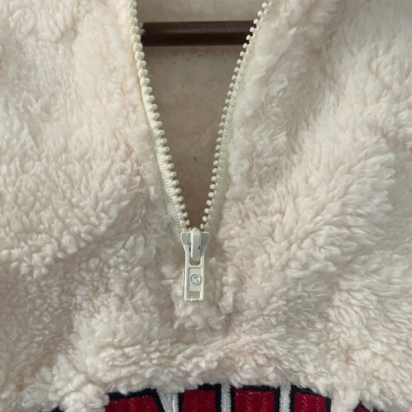 Brooklyn Quarter Zip Fleece pullover. Embroidered words, Heart texture Size L - Picture 3 of 7